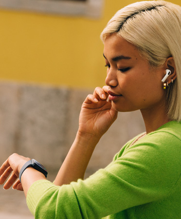 Woman looking at her Apple&nbsp;Watch