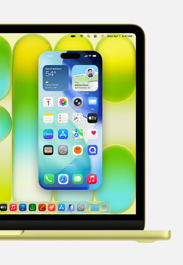 MacBook, vista frontal, la pantalla muestra la funcionalidad Duplicación del iPhone, que permite al usuario controlar la pantalla del iPhone desde el Mac.